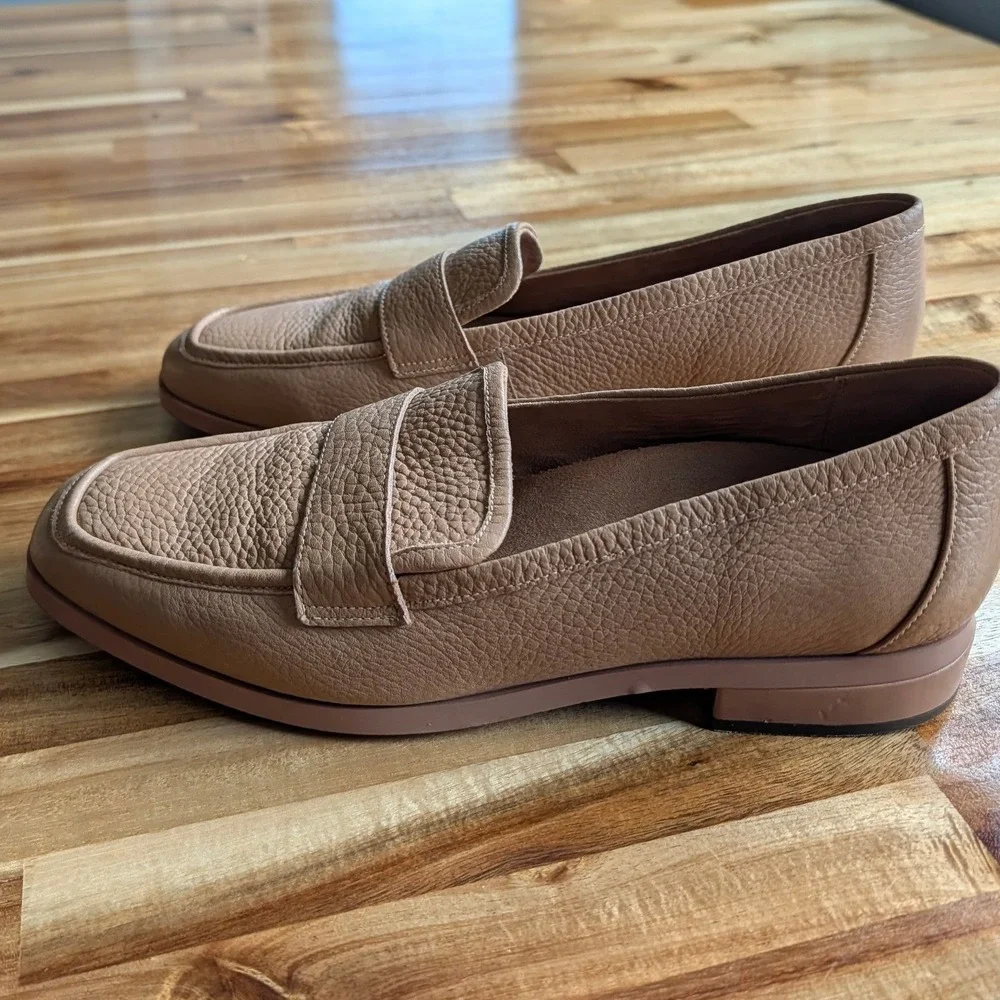 Vionic Sellah Tan Pebbled Leather Penny Loafers Comfort Shoes Women's Size 10